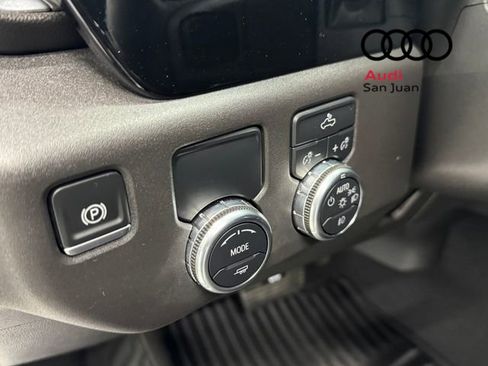 Used 2024 GMC Sierra 1500 Elevation image 27