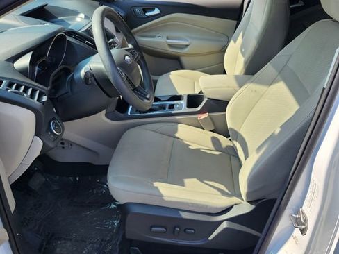 Used 2018 Ford Escape SE image 10