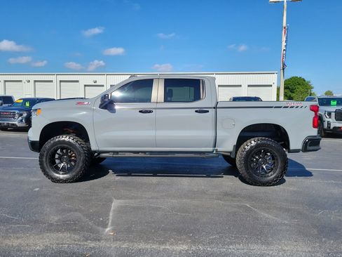 Used 2024 Chevrolet Silverado 1500 LT Trail Boss w/ Convenience Package II image 6