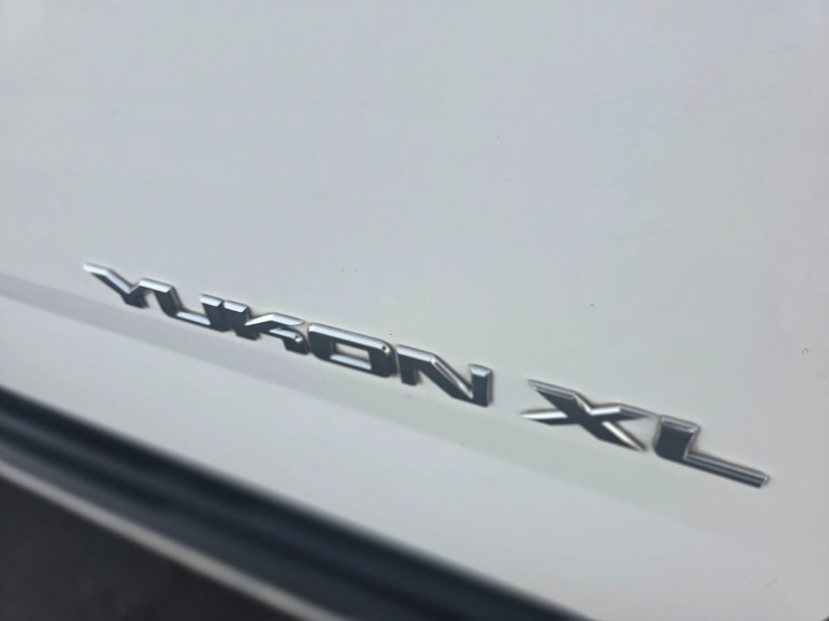 Used 2019 GMC Yukon XL SLT w/ Open Road Package AWD/4WD image 10
