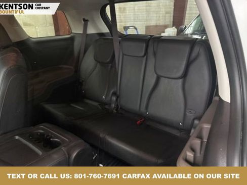 Used 2025 Kia Carnival image 7