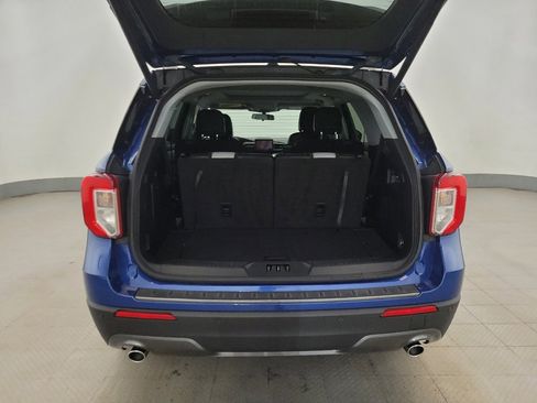 Used 2021 Ford Explorer XLT w/ Equipment Group 202A image 29