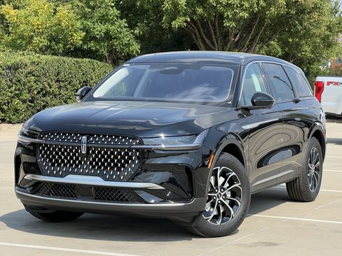 New 2025 Lincoln Nautilus Premier w/ Equipment Group 102A image 2