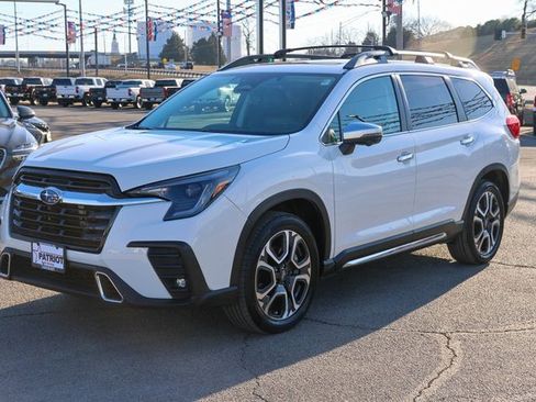 Used 2023 Subaru Ascent Touring image 6