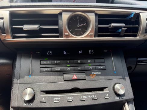 Used 2015 Lexus IS 250 w/ Navigation System Package RWD image 16