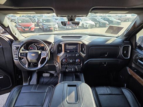 Used 2019 Chevrolet Silverado 1500 High Country w/ High Country Premium Package image 22