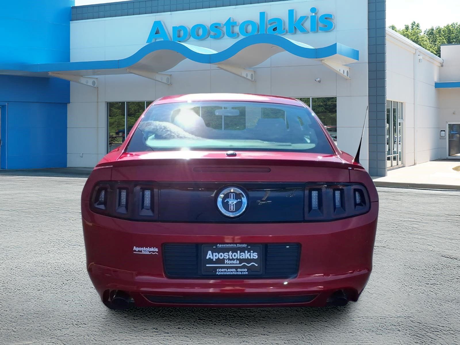 Used 2013 Ford Mustang Premium RWD image 4