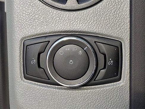 Used 2024 Ford E-450 and Econoline 450 Super Duty w/ Driver's Safety Package image 24