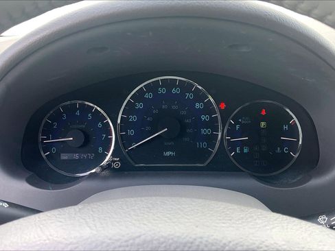 Used 2010 Toyota Sienna XLE FWD image 25