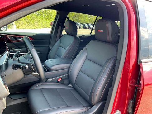 Used 2025 Chevrolet Traverse Z71 w/ Enhanced Driving Package AWD/4WD image 9