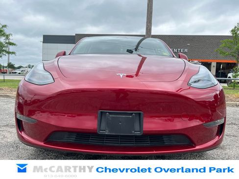 Used 2025 Tesla Model Y Long Range AWD/4WD image 8