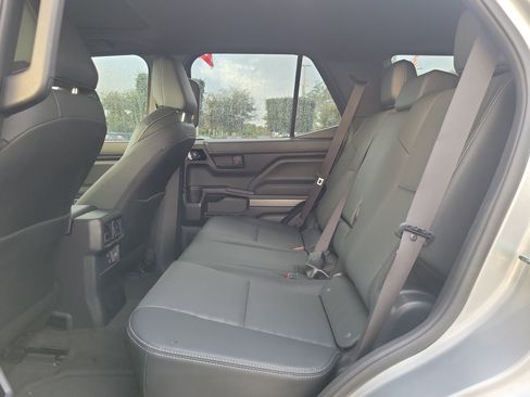 Used 2025 Toyota 4Runner Limited image 18