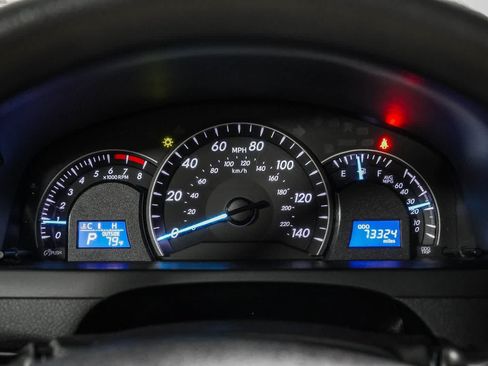 Used 2014 Toyota Camry LE FWD image 24