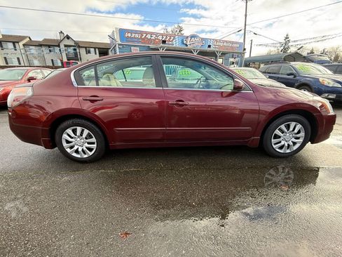 Used 2010 Nissan Altima 2.5 S image 6