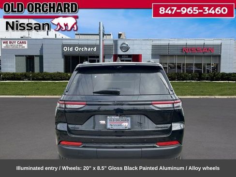 Used 2023 Jeep Grand Cherokee Limited w/ Luxury Tech Group II AWD/4WD image 7