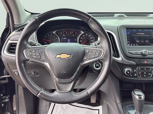 Used 2021 Chevrolet Equinox LT FWD image 28