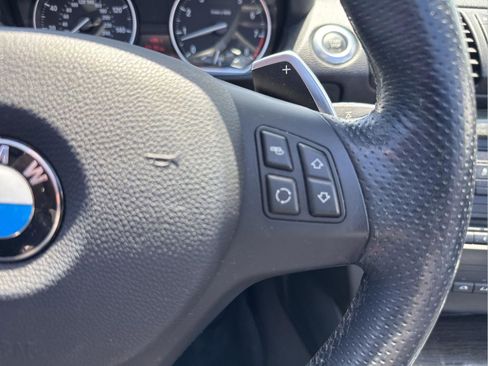 Used 2013 BMW 135i Convertible RWD image 25