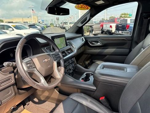 Used 2022 Chevrolet Tahoe Z71 w/ Luxury Package AWD/4WD image 10