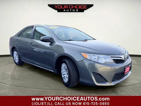 Used 2012 Toyota Camry LE FWD image 8