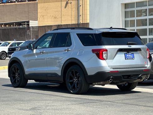 Certified 2023 Ford Explorer ST-Line w/ Class IV Trailer Tow Package RWD image 5