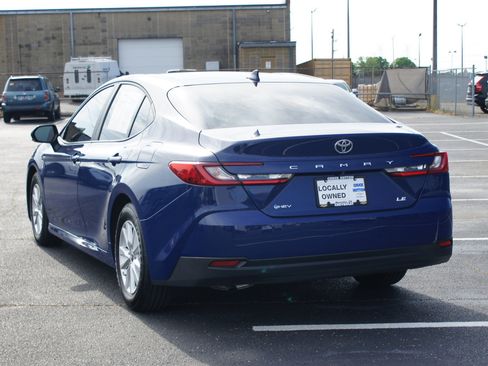 Used 2025 Toyota Camry LE w/ Convenience Package image 15