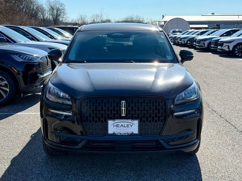 Used 2023 Lincoln Corsair AWD w/ Equipment Group 101A image 2