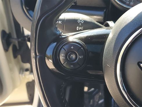 Used 2017 MINI Cooper Clubman S image 27