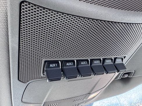 Used 2022 Ford F250 XL w/ Power Equipment Group image 13