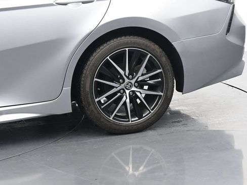 Used 2024 Toyota Camry SE FWD image 13