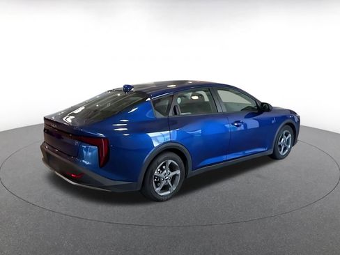 Used 2025 Kia K4 FWD image 11