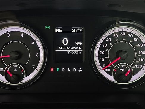 Used 2017 RAM 1500 Express image 14