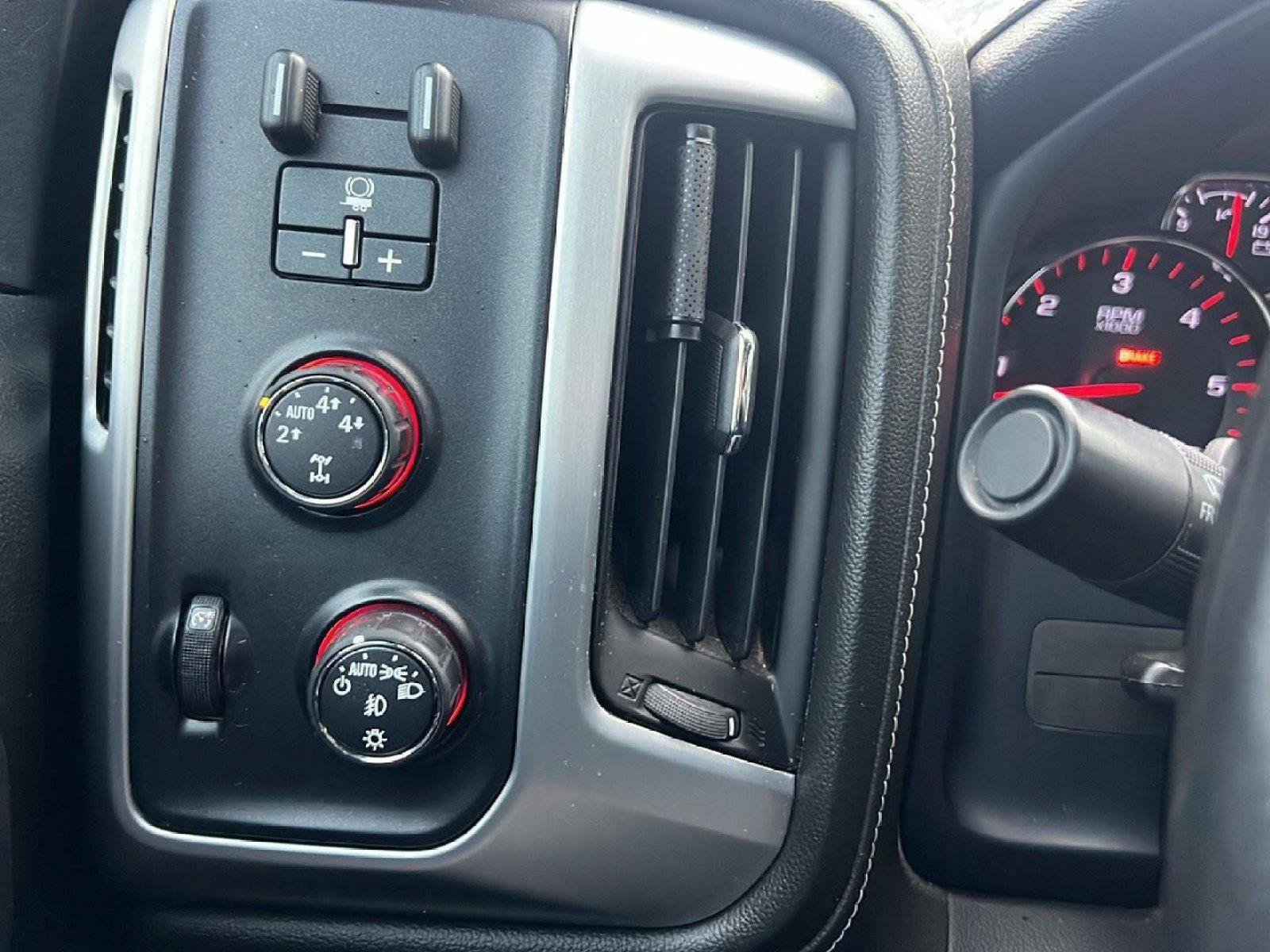 Used 2015 GMC Sierra 1500 SLT w/ SLT Crew Cab Value Package AWD/4WD image 14