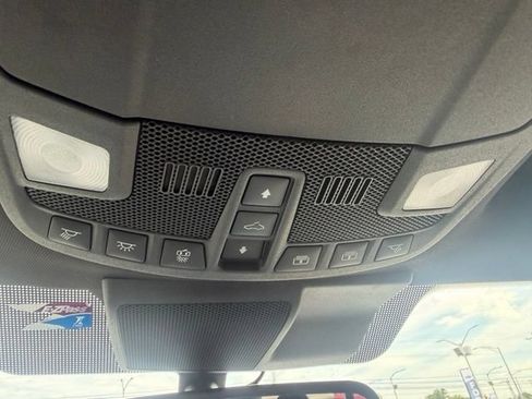 Used 2018 Ford F150 Platinum w/ Equipment Group 701A Luxury AWD/4WD image 13