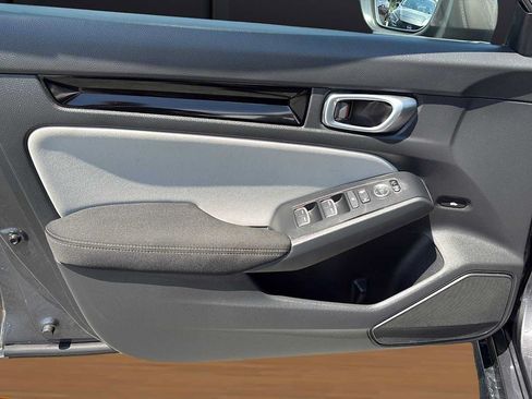Used 2025 Honda Civic Sport Touring image 21