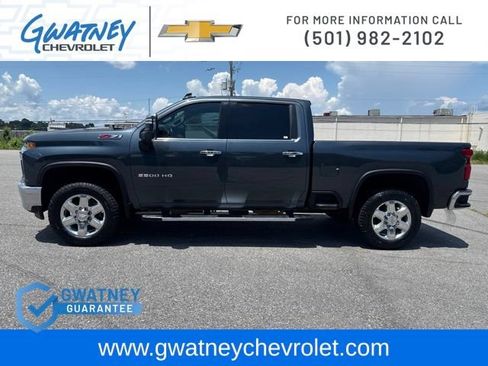 Used 2020 Chevrolet Silverado 2500 LTZ w/ Z71 Off-Road Package AWD/4WD image 8