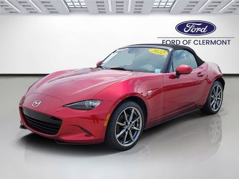 Used 2022 MAZDA MX-5 Miata Grand Touring w/ Weather Package RWD image 2