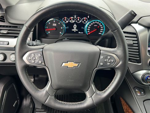 Used 2016 Chevrolet Suburban LTZ AWD/4WD image 17