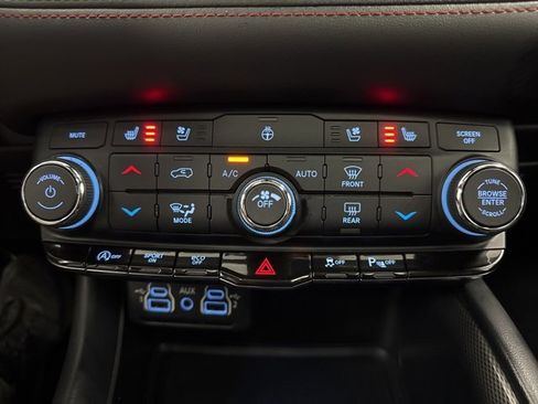 Used 2023 Dodge Durango GT image 19