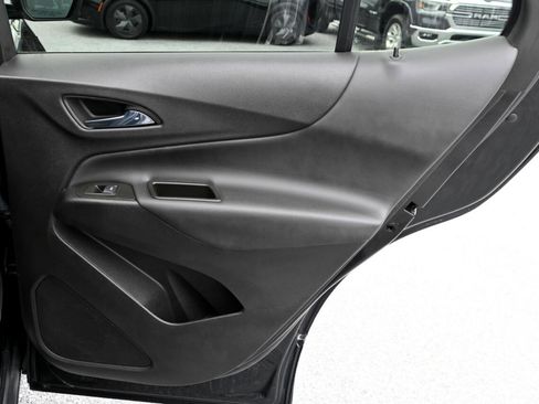 Used 2024 Chevrolet Equinox LT image 35