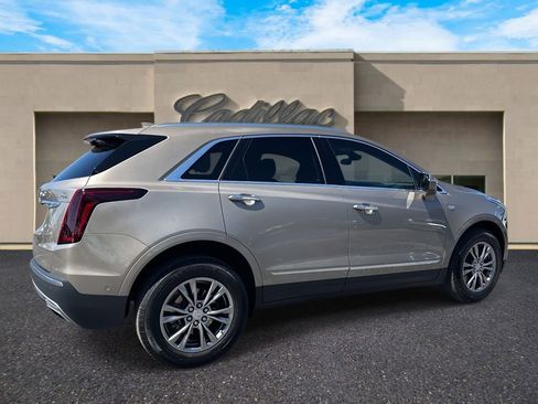 Certified 2023 Cadillac XT5 Premium Luxury w/ Technology Package image 3