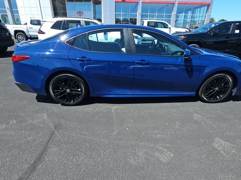 Used 2026 Toyota Camry SE FWD image 2