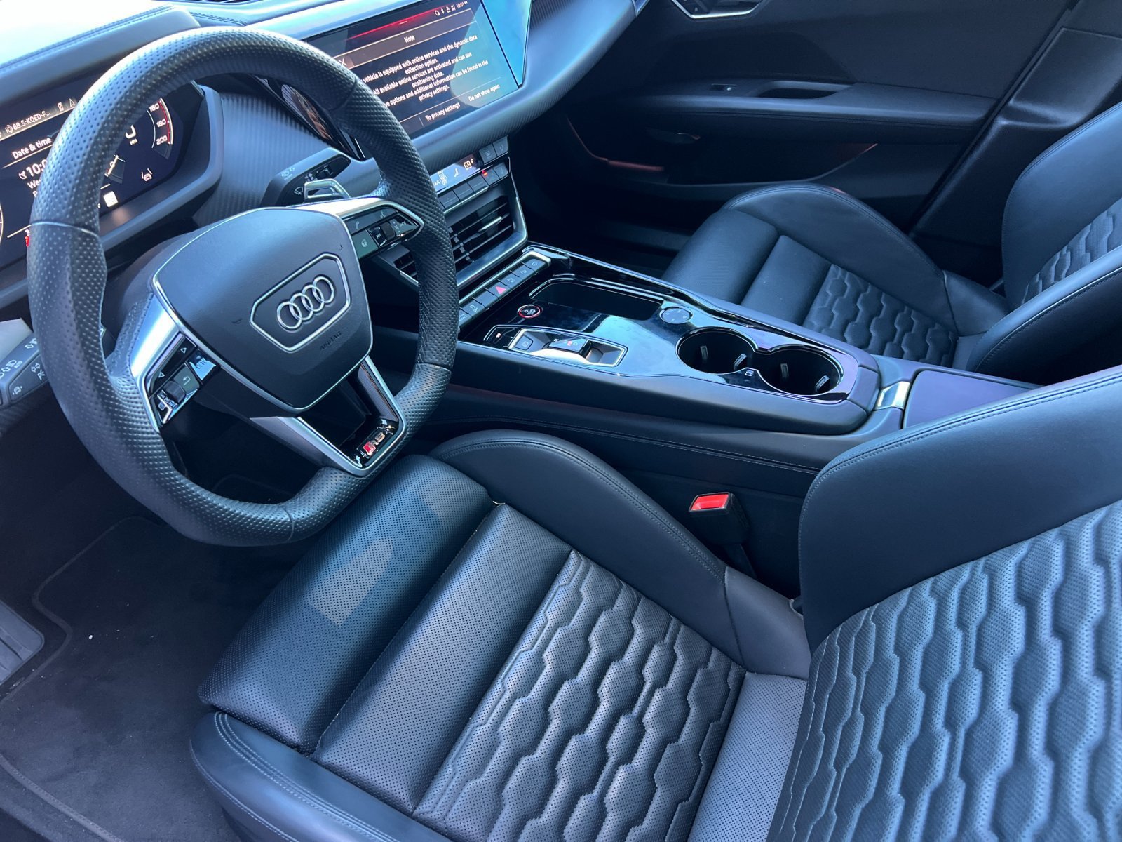 Used 2024 Audi RS e-tron GT w/ Ceramic Brake Package AWD/4WD image 10