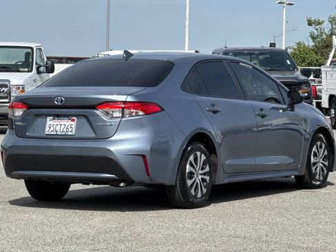 Used 2022 Toyota Corolla LE FWD image 4