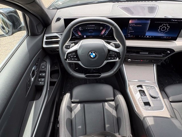 Used 2025 BMW 330i xDrive Sedan AWD/4WD image 10