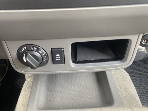 Used 2017 Nissan Frontier SV AWD/4WD image 30