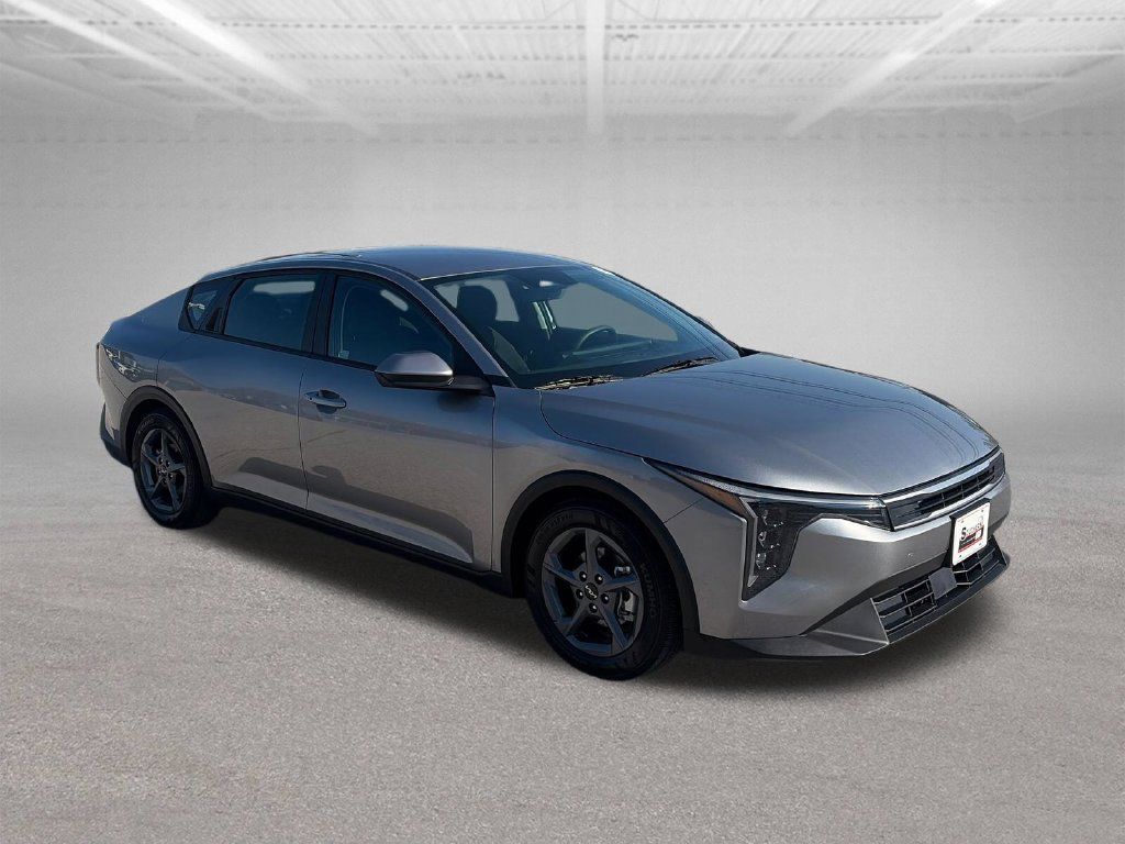 Used 2026 Kia K4 FWD image 8