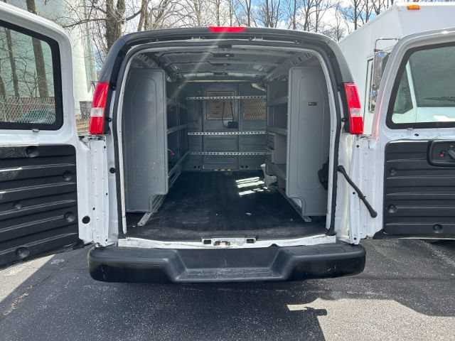 Used 2021 Chevrolet Express 2500 w/ Driver Convenience Package RWD image 17
