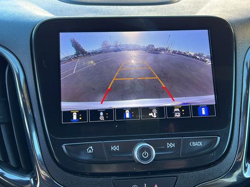 Certified 2024 Chevrolet Equinox Premier image 23