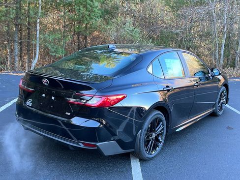 New 2026 Toyota Camry SE w/ Convenience Package image 4