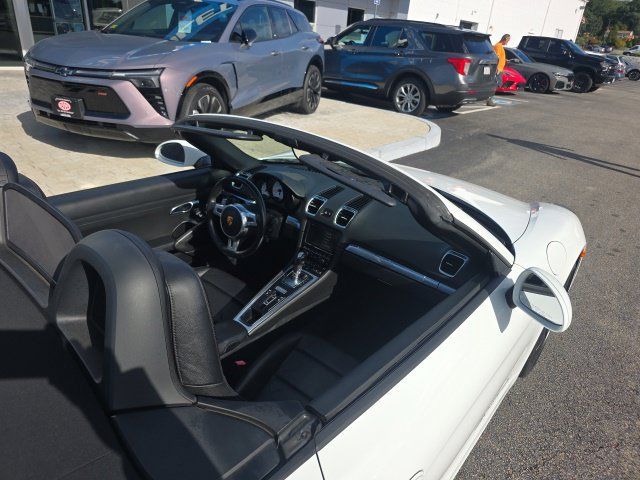 Used 2016 Porsche Boxster S RWD image 9